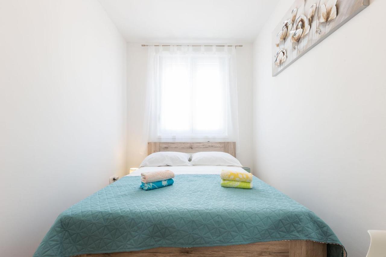 זאדאר Tanja Modern Apartment With Balcony And Parking Garage מראה חיצוני תמונה