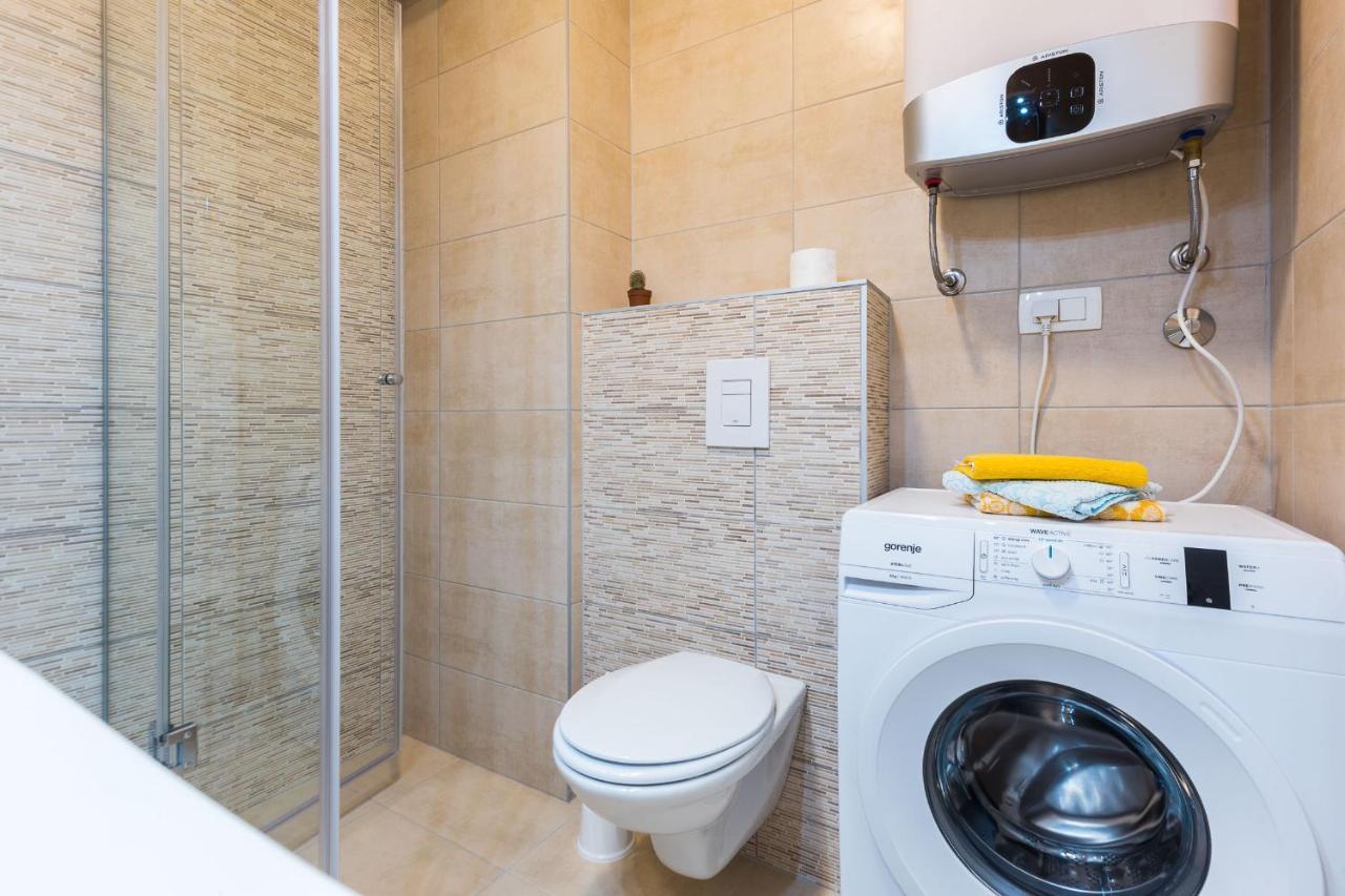 זאדאר Tanja Modern Apartment With Balcony And Parking Garage מראה חיצוני תמונה